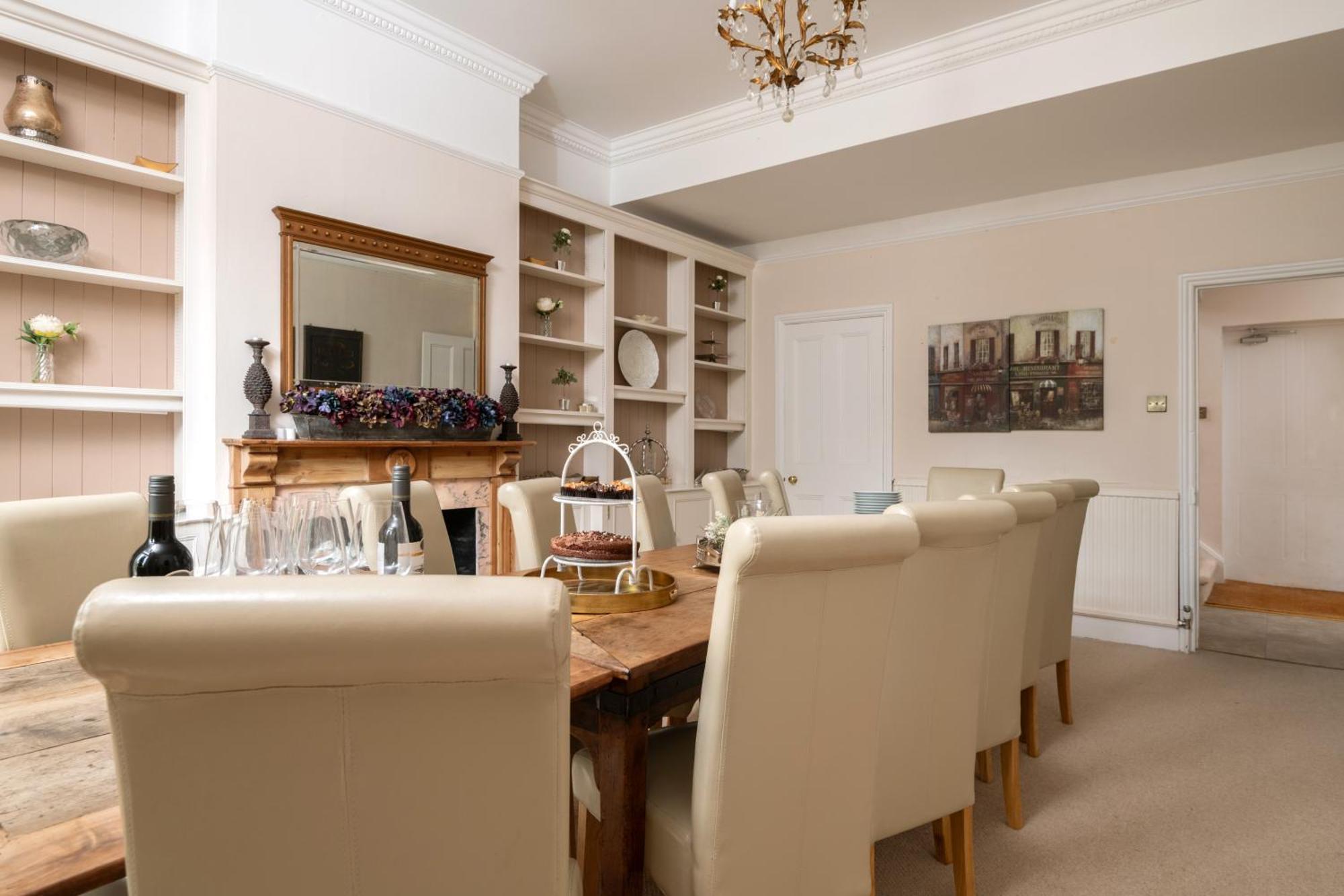 Villa Downwood Vineyard Manor In Idyllic Countryside Blandford Forum Exterior foto